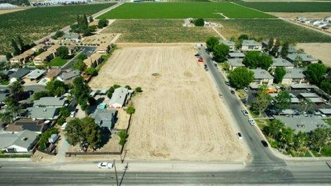 2539 10TH AVE, KINGSBURG, CA 93631, photo 4 of 11